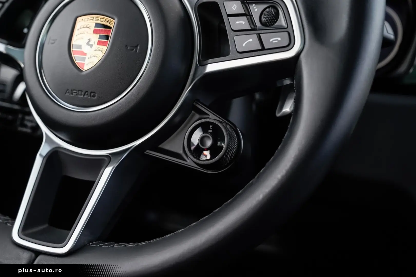 PORSCHE Cayenne Coupe Hybrid Pano-Luft-AHK-HuD-Approved