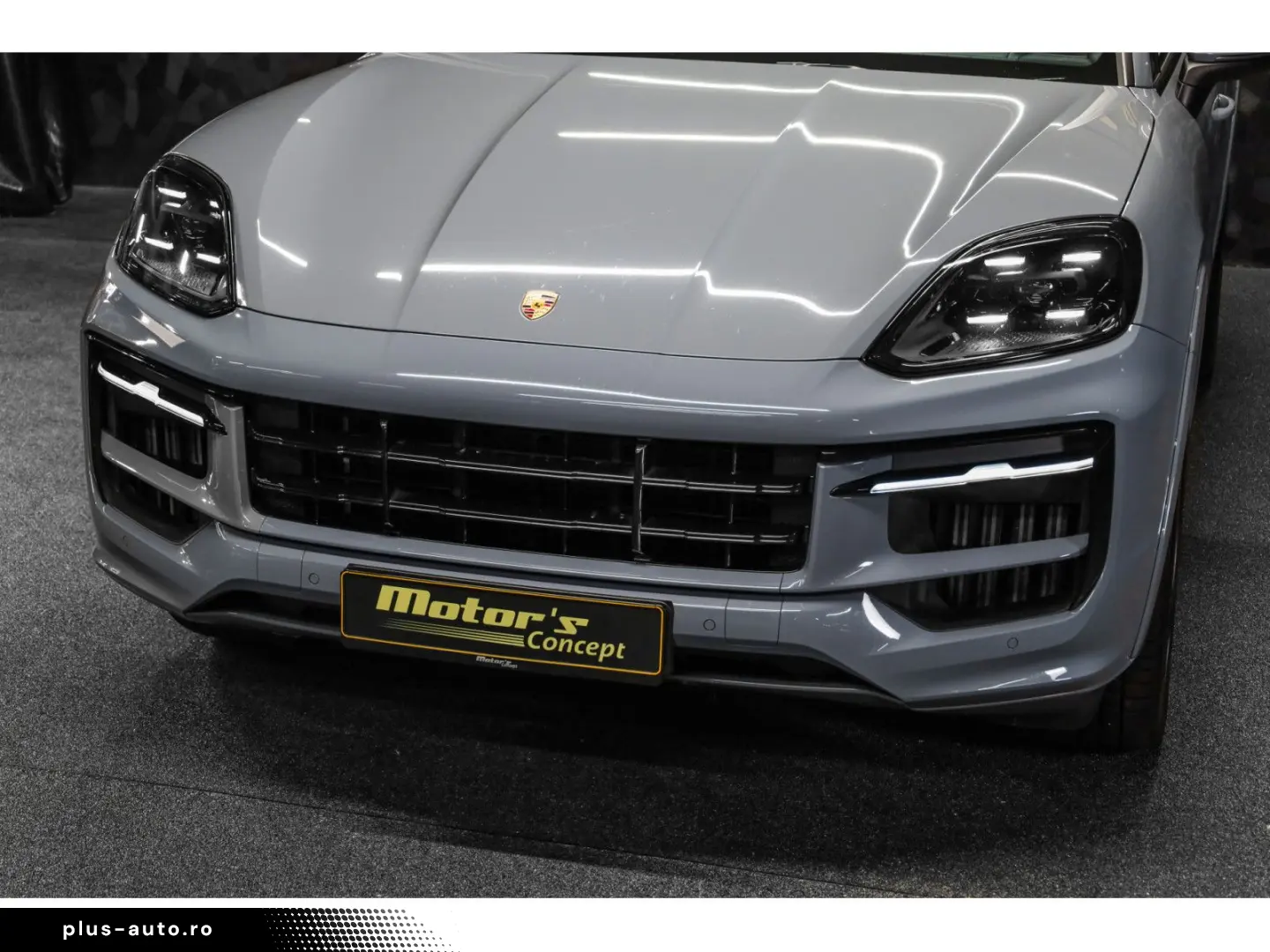 PORSCHE Cayenne S Coupé - ARCTIC GREY