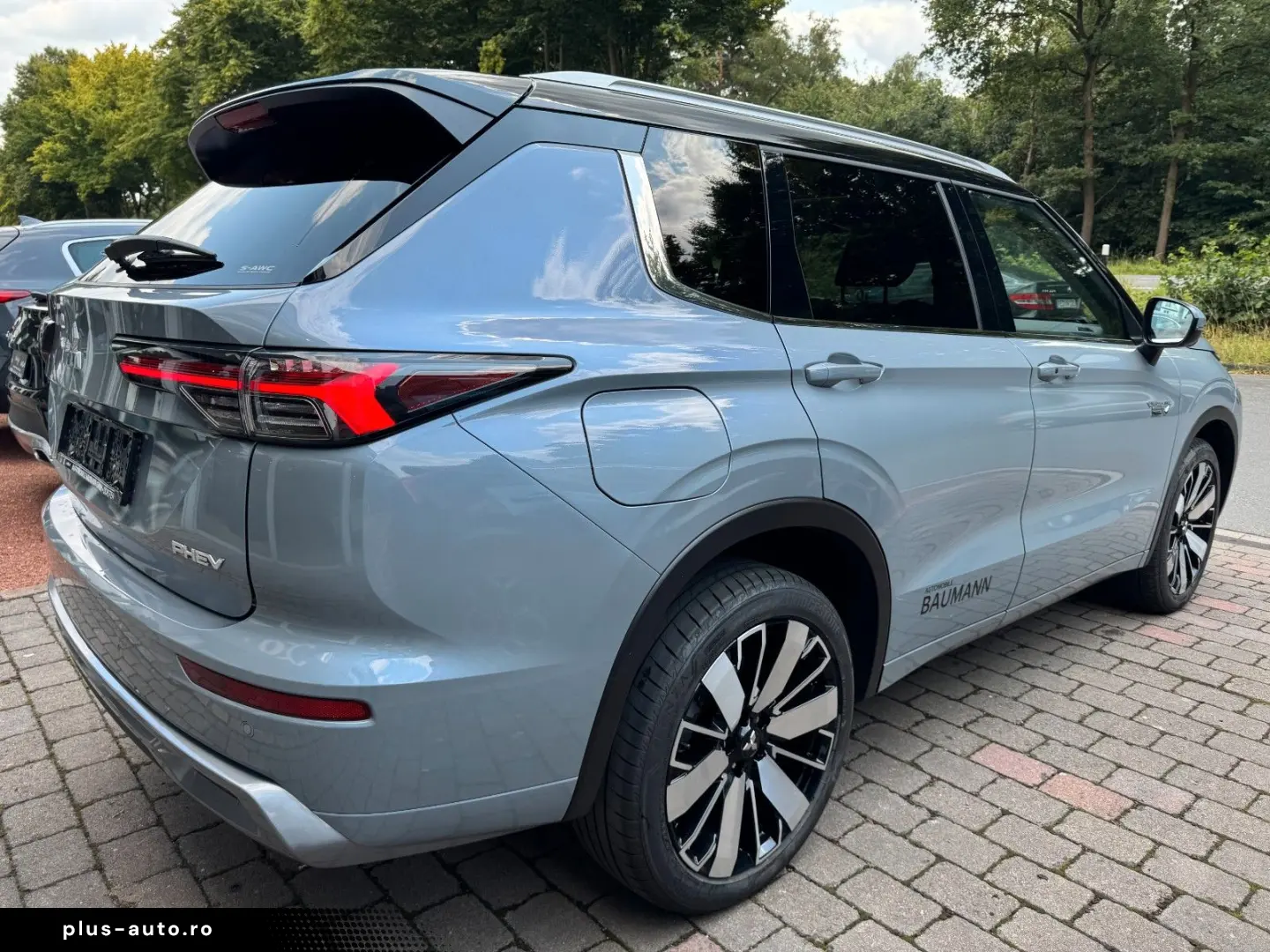 MITSUBISHI Outlander  HuD  Leder   Top
