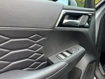 MITSUBISHI Outlander  HuD  Leder   Top