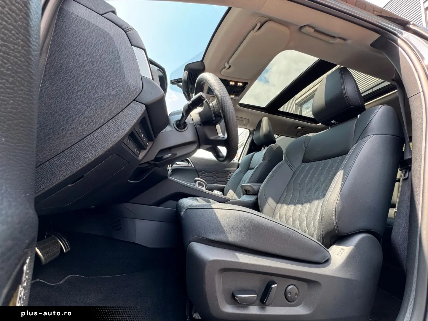MITSUBISHI Outlander  HuD  Leder   Top
