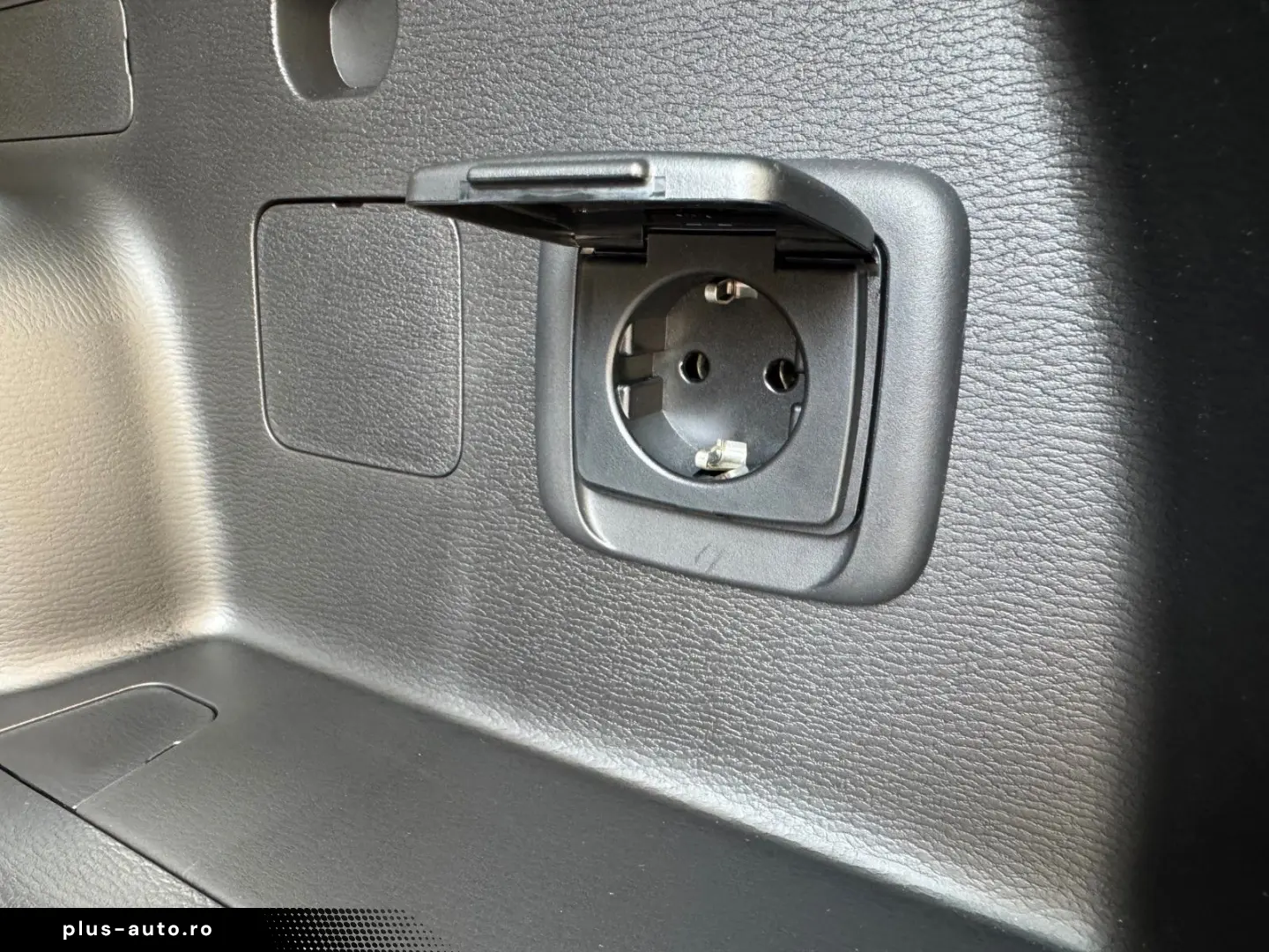 MITSUBISHI Outlander  HuD  Leder   Top