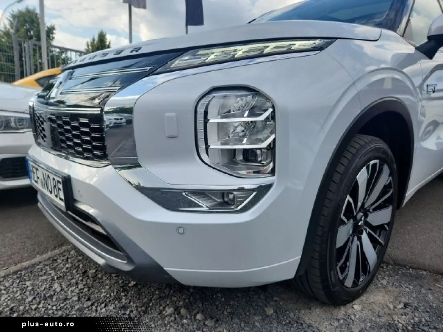 MITSUBISHI Plug-in Hybrid Outlander Diamant Top 4WD Dienstw