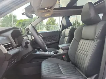 MITSUBISHI Plug-in Hybrid Outlander Diamant Top 4WD Dienstw