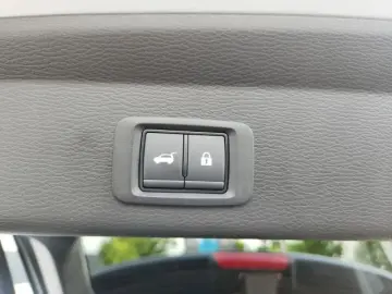 MITSUBISHI Plug-in Hybrid Outlander Diamant Top 4WD Dienstw