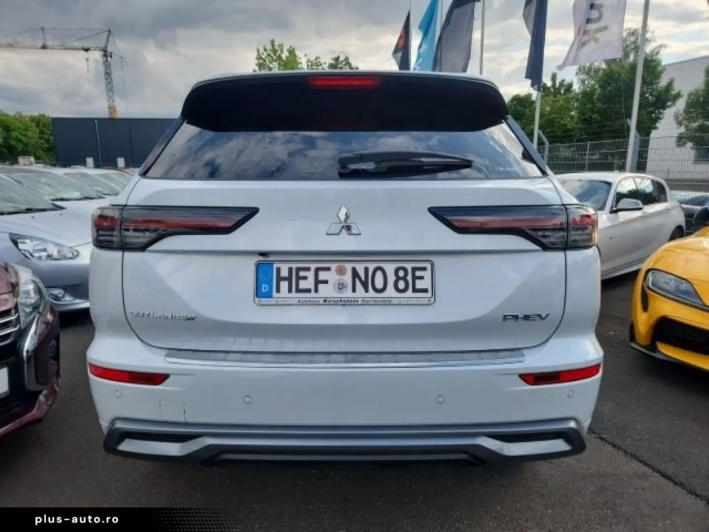 MITSUBISHI Plug-in Hybrid Outlander Diamant Top 4WD Dienstw