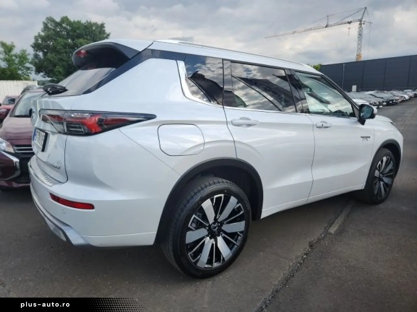 MITSUBISHI Plug-in Hybrid Outlander Diamant Top 4WD Dienstw