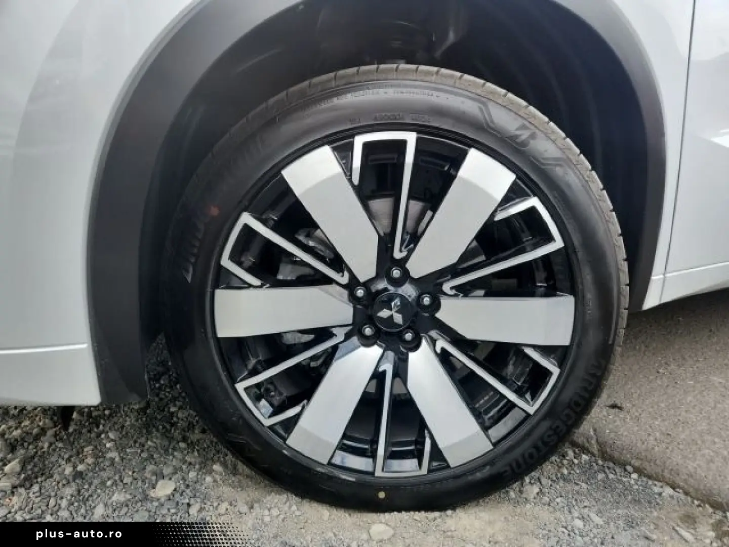 MITSUBISHI Plug-in Hybrid Outlander Diamant Top 4WD Dienstw
