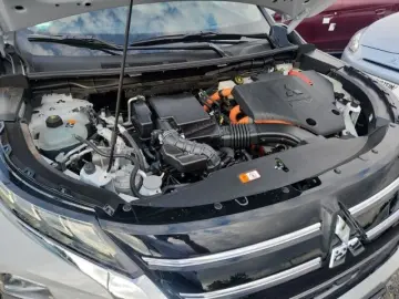 MITSUBISHI Plug-in Hybrid Outlander Diamant Top 4WD Dienstw
