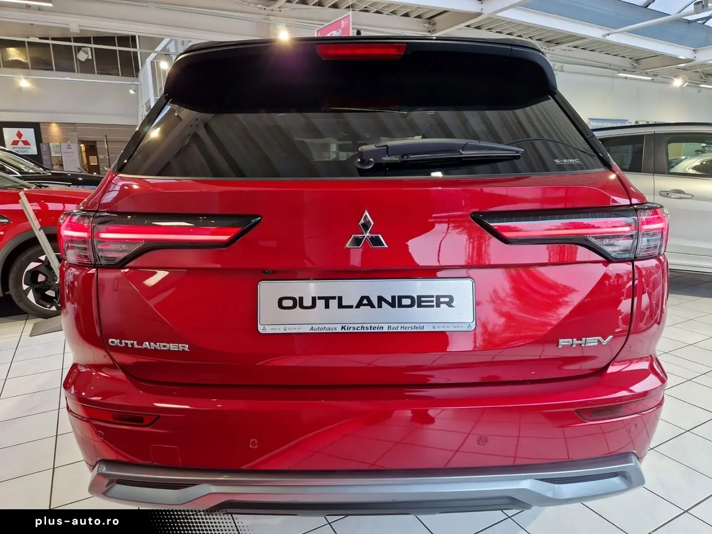 MITSUBISHI Plug-in Hybrid Outlander Diamant Top 4WD Dienstw