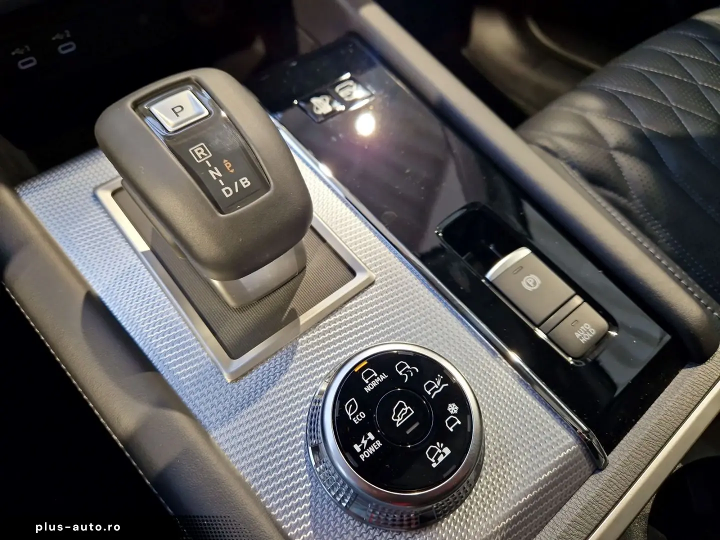 MITSUBISHI Plug-in Hybrid Outlander Diamant Top 4WD Dienstw