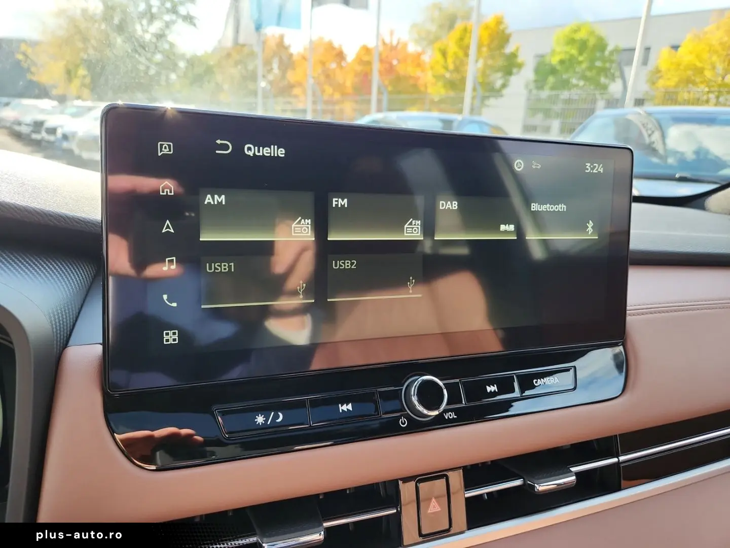 MITSUBISHI Plug-in Hybrid Outlander Top 4WD Luxury Launch-P
