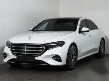 MERCEDES-BENZ E 220 d 4M EXCLUSIVE PREMIUM  SUPERSCREEN