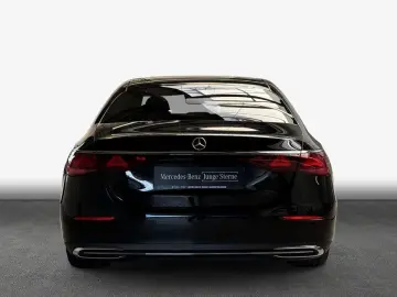 MERCEDES-BENZ E 300 de 4Matic Exclusive Premium Pano