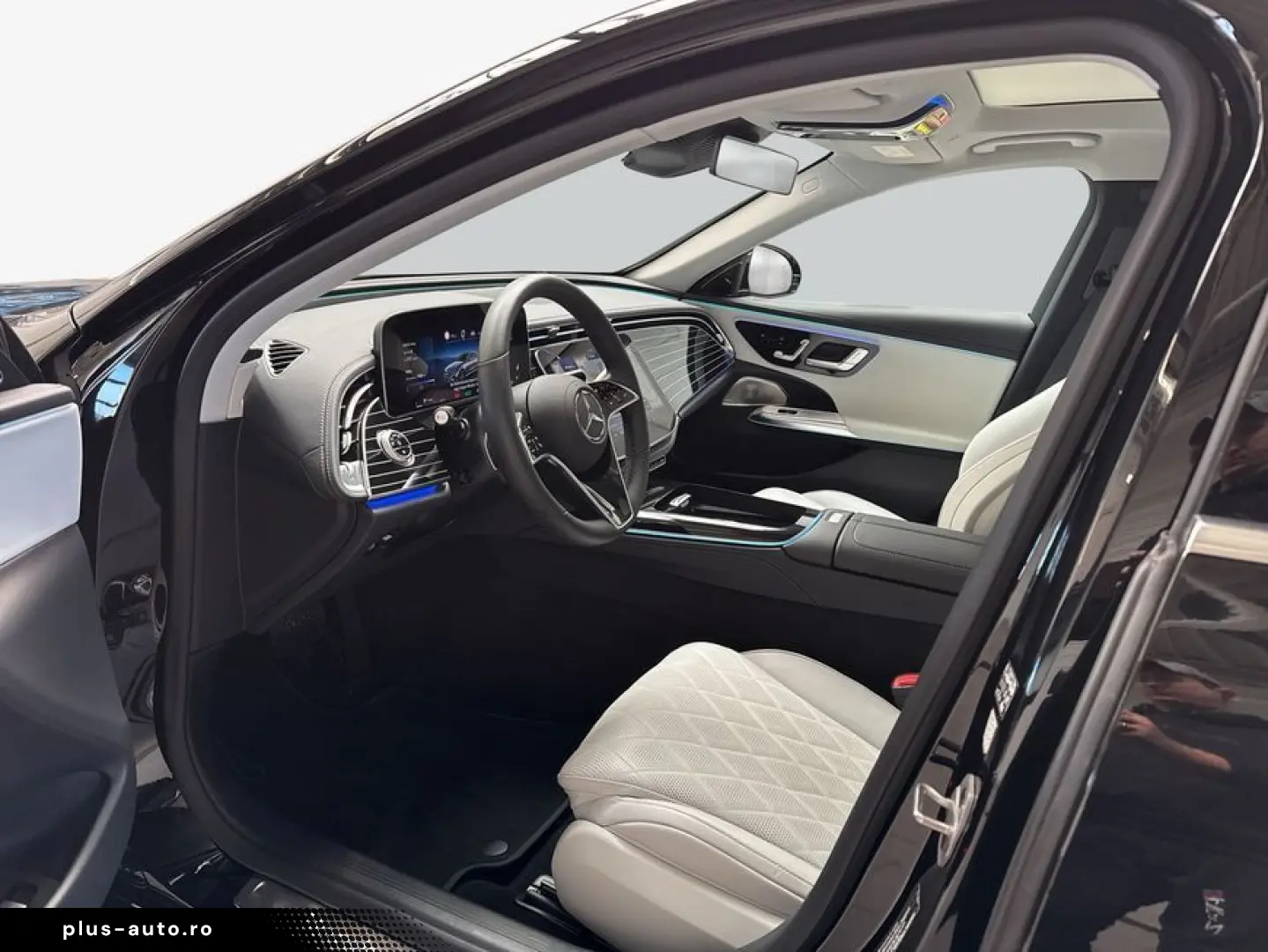 MERCEDES-BENZ E 300 de 4Matic Exclusive Premium Pano