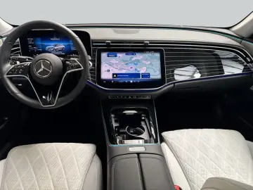 MERCEDES-BENZ E 300 de 4Matic Exclusive Premium Pano
