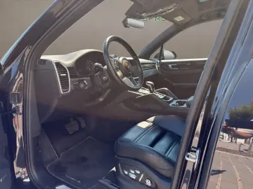 PORSCHE Cayenne E-Hybrid   22    Pano   AHK  BOSE