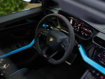 Lamborghini Urus SE   TOPCAR R Evo Limited Edition
