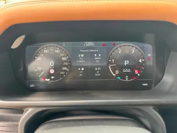 LAND ROVER Defender 110 X P300