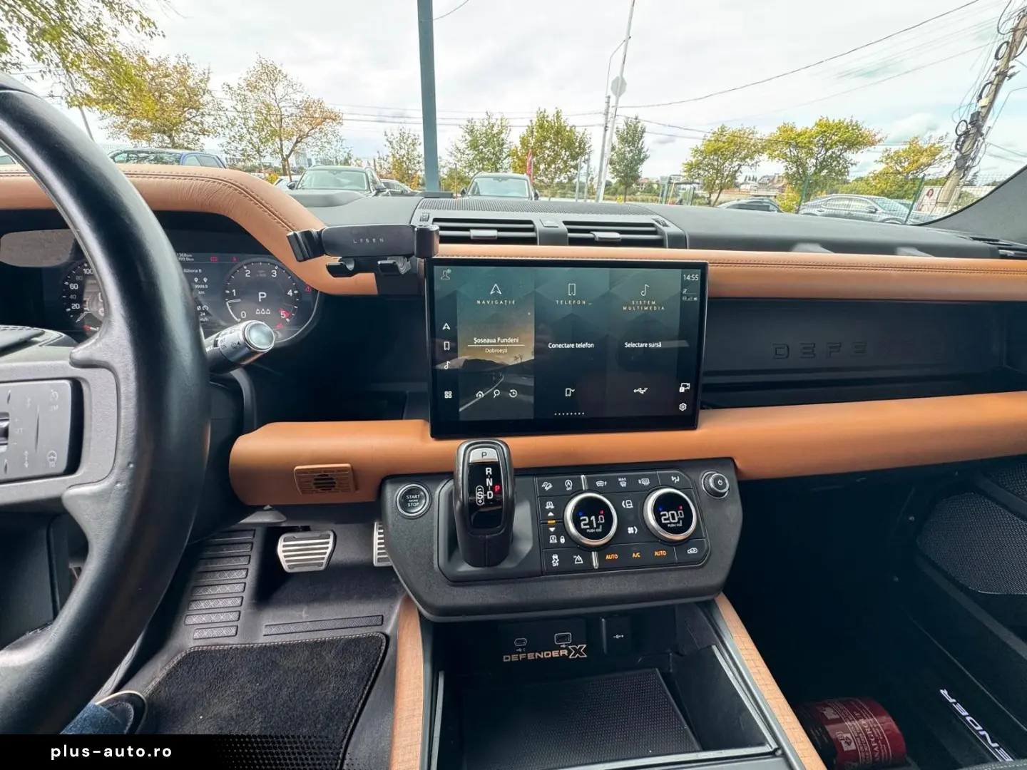LAND ROVER Defender 110 X P300