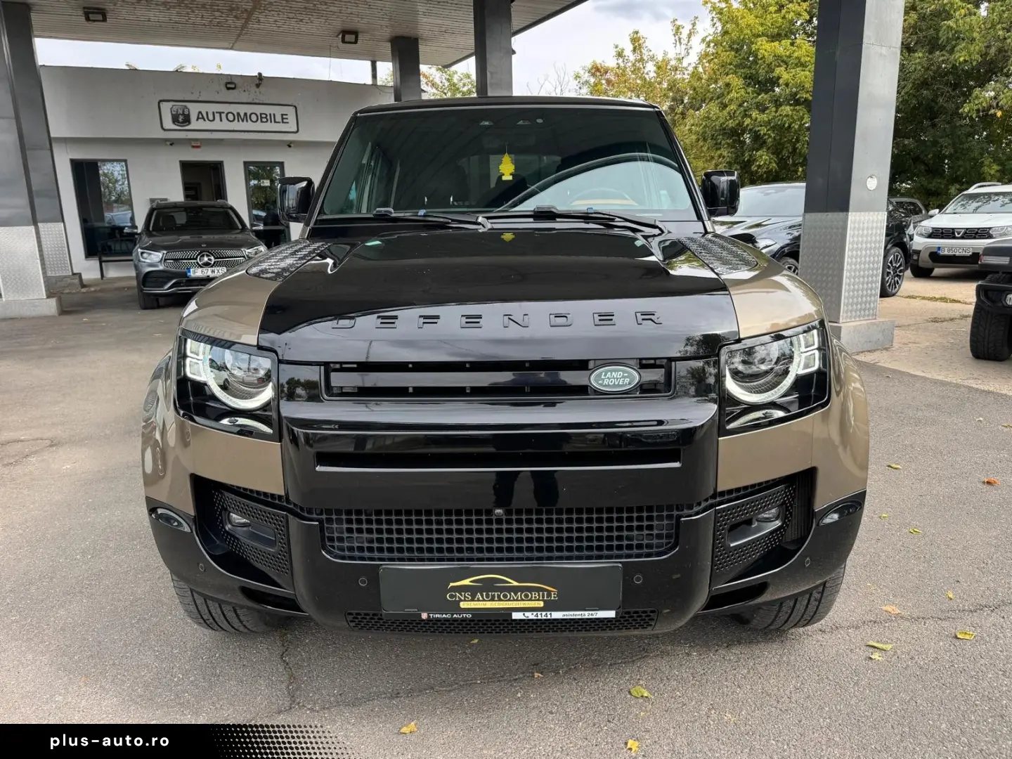 LAND ROVER Defender 110 X P300
