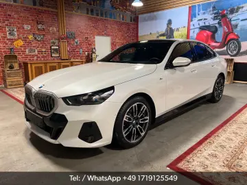 BMW 520 i M-Sport  Pano  Leder  360   Memory  H&K
