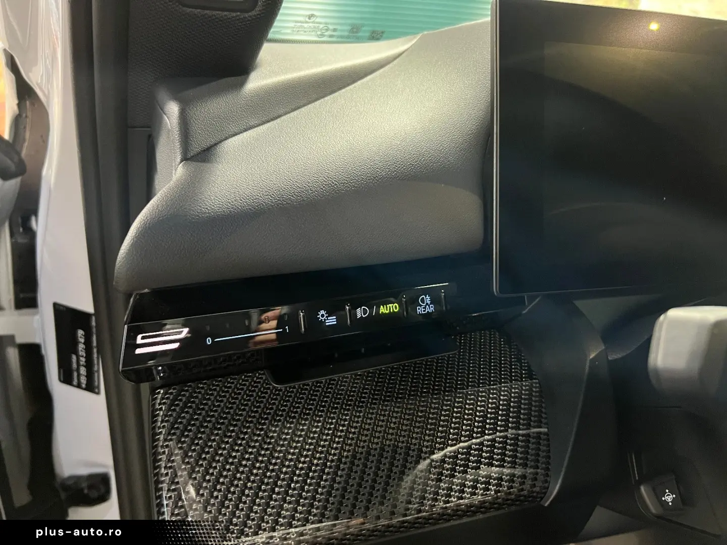 BMW 520 i M-Sport  Pano  Leder  360   Memory  H&K