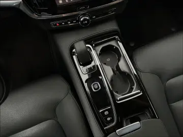 Volvo S90 T8 Recharge AWD Plus Plug-In Hybrid