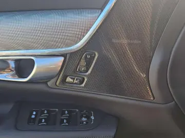 Volvo S90 Ultimate Bright Recharge Plug-In Hybrid AWD
