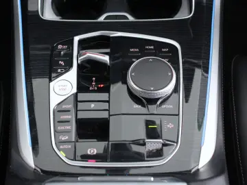 BMW X5 xDrive50e (G05) M Sport A-LED ACC SkyLounge