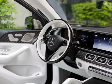 Mercedes-Benz GLS 600 Maybach   NIGHT SERIES   E-ACTIVE