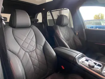 BMW X5 50e xDr. M-Sport Pro Shadow Pano IconicGlow