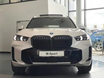 BMW X5 50e xDr. M-Sport Pro Shadow Pano IconicGlow