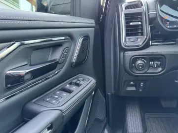 Dodge RAM 1500 Limited Massage Full HUD Air Suspension