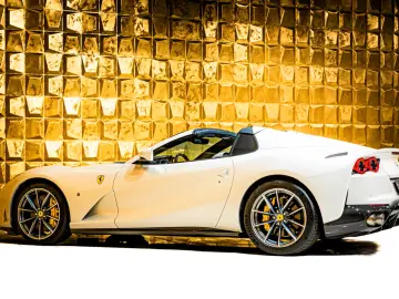 Ferrari 812 GTS   LIFT   CARBON   HIFI   DAYTONA SEATS