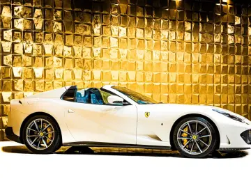 Ferrari 812 GTS   LIFT   CARBON   HIFI   DAYTONA SEATS