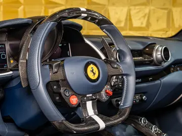 Ferrari 812 GTS   LIFT   CARBON   HIFI   DAYTONA SEATS