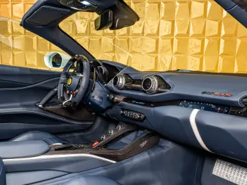 Ferrari 812 GTS   LIFT   CARBON   HIFI   DAYTONA SEATS