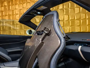 Ferrari 812 GTS   LIFT   CARBON   HIFI   DAYTONA SEATS