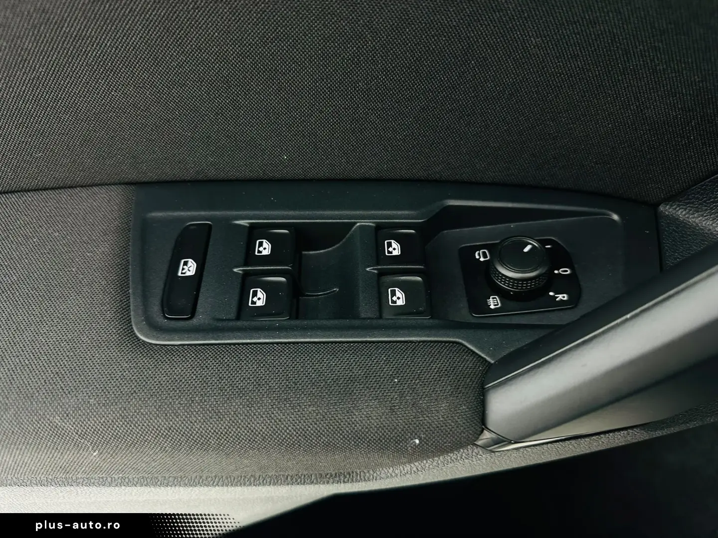 VOLKSWAGEN TIGUAN 2022 2.0D E6 Garantie 12 Luni Rate Avans 0