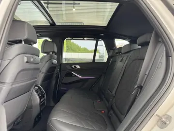 BMW X5 xDrive 30d M Sport Pano Iconic Individual