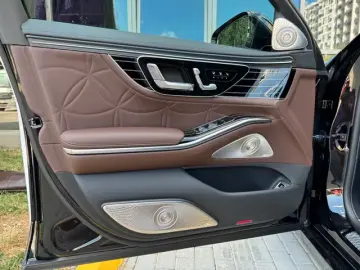 Mercedes-Benz S 580 MAYBACH TOBACCO INT
