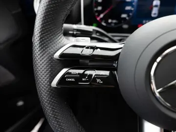 MERCEDES-BENZ C 200 d AMG-Sport LED Cam Night Memo Totw 18