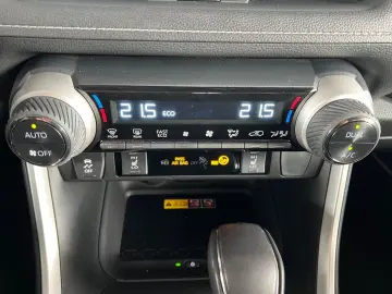 TOYOTA RAV 4 2.5 Hybrid Team D  LED CAM ACC SHZ el. Hec