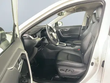 TOYOTA RAV 4 2.5 Hybrid Teamplayer LED Digi CP CAM SHZ