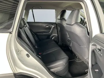 TOYOTA RAV 4 2.5 Hybrid Team D  LED CAM ACC SHZ el. Hec