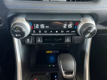 TOYOTA RAV 4 2.5 Hybrid Style  LED 360  JBL el. Sitz SH