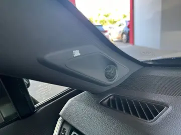 TOYOTA RAV 4 2.5 Hybrid Style  LED 360  JBL el. Sitz SH