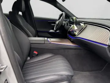MERCEDES-BENZ E 200  AHK MBUX DIGILI DISTR 360