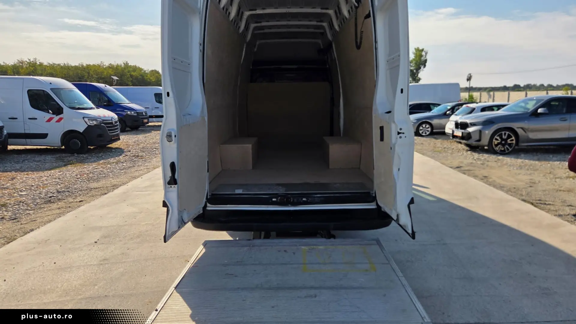 IVECO NEW DAILY LONG XXL   LIFT HIDRAULIC